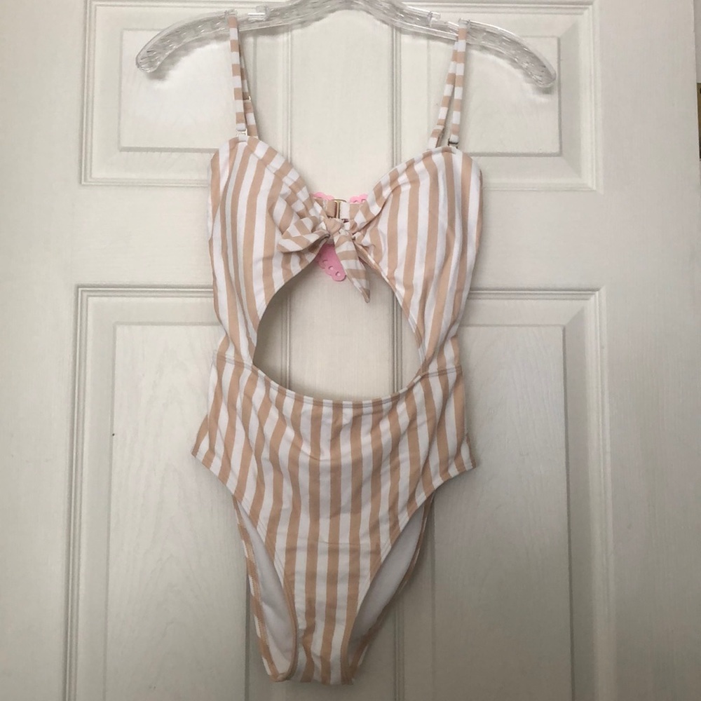 Hollister one-piece swimsuit